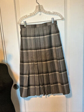 St. Michael Vintage Plaid Pleated Wool Midi Skirt Size 40
